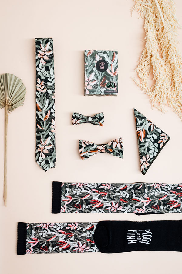 australian natives tie floral wedding